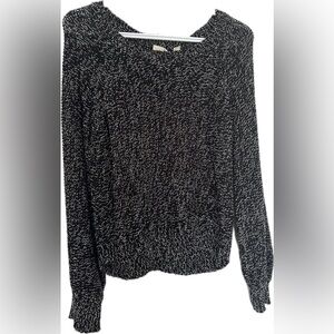 Women’s full sleeve top